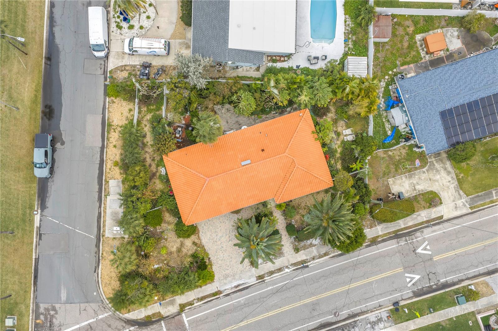 Image 25 of 30 For 8175 Gulf Boulevard