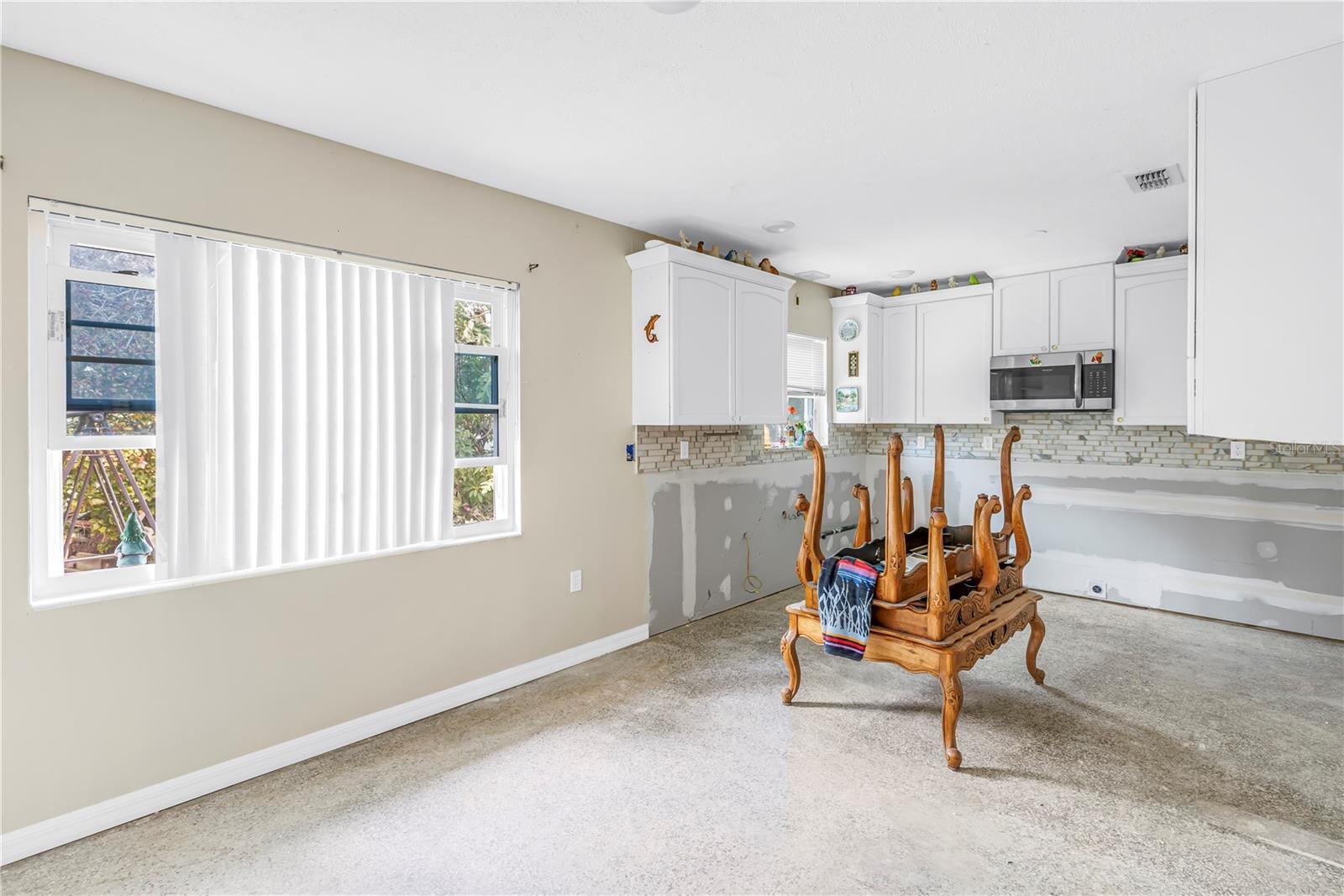 Image 8 of 30 For 8175 Gulf Boulevard