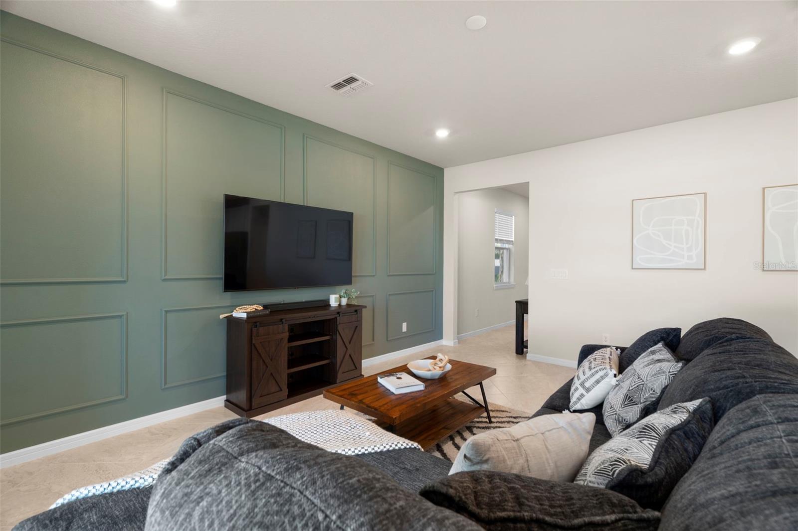 Image 16 of 45 For 21051 Monza Loop