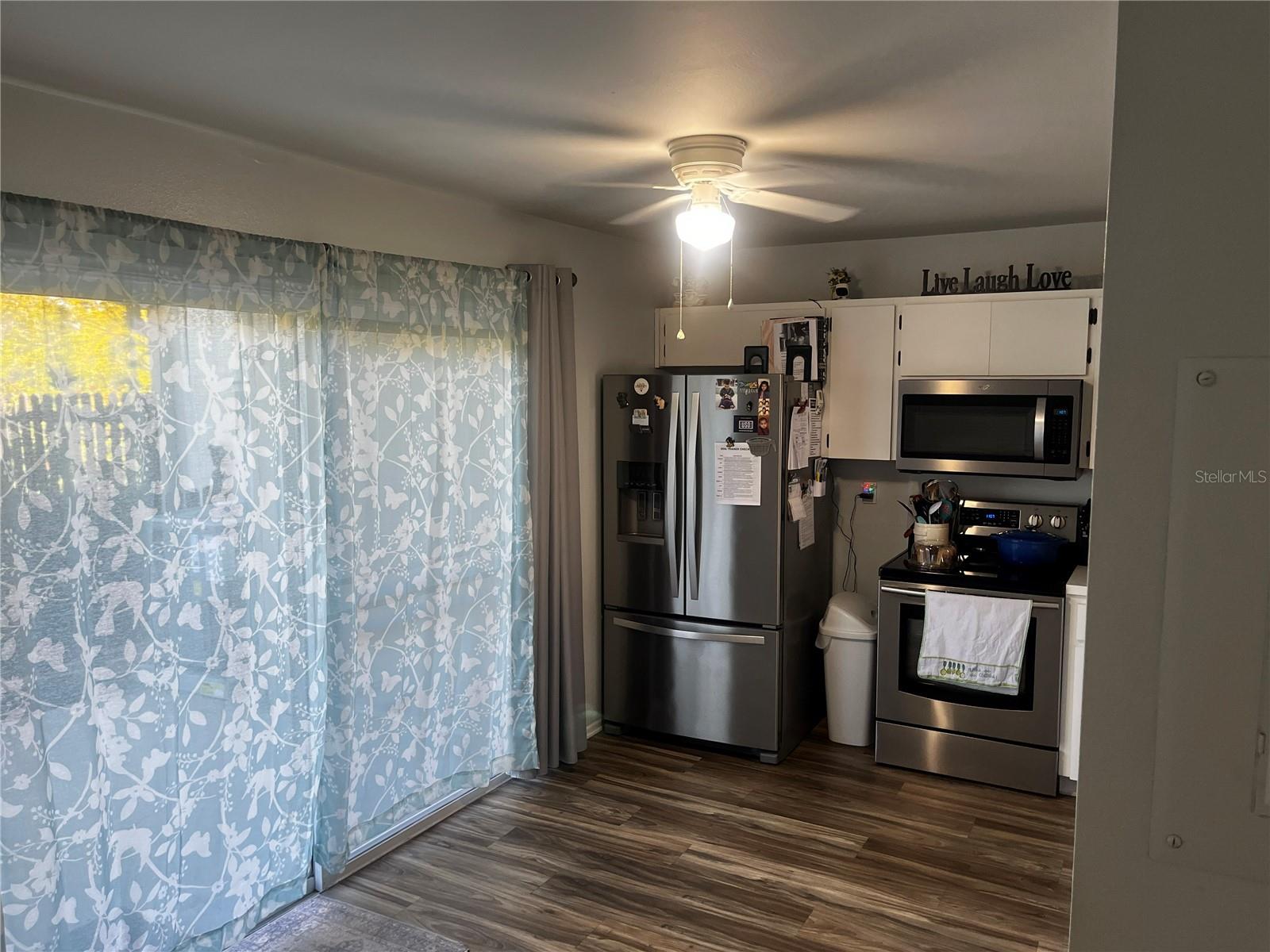 Image 7 of 16 For 903 Bough Avenue 903