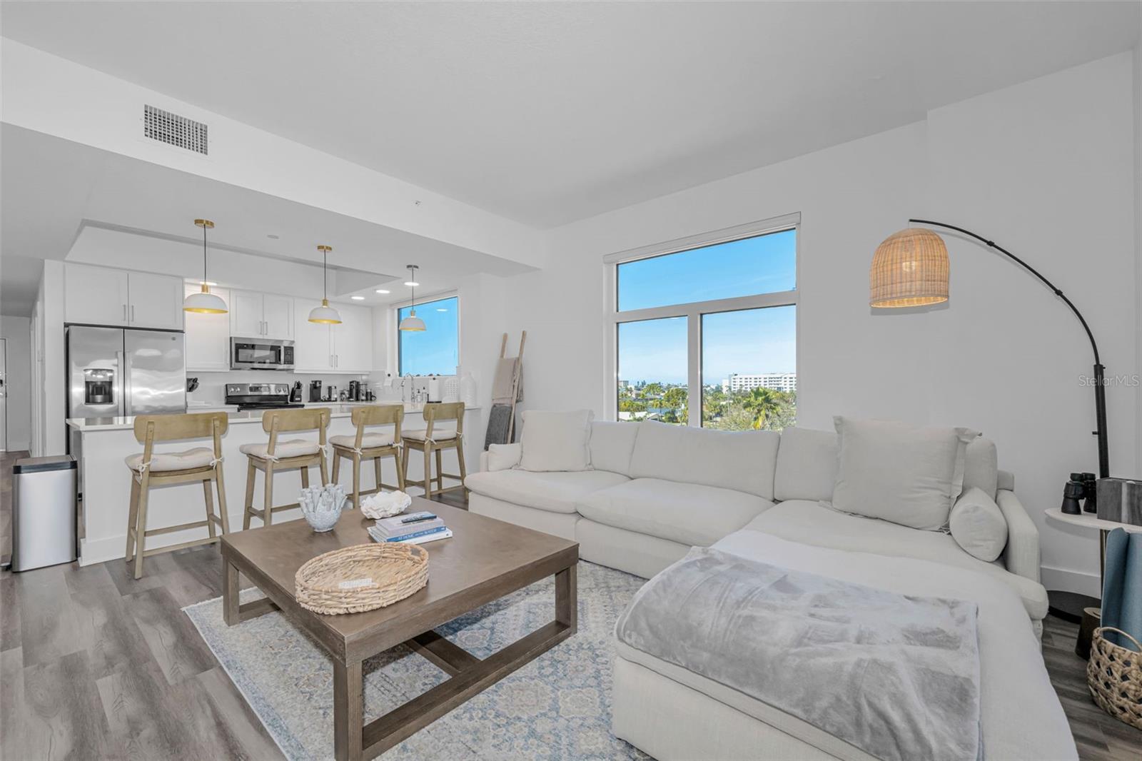 Image 14 of 45 For 415 Island Way 509