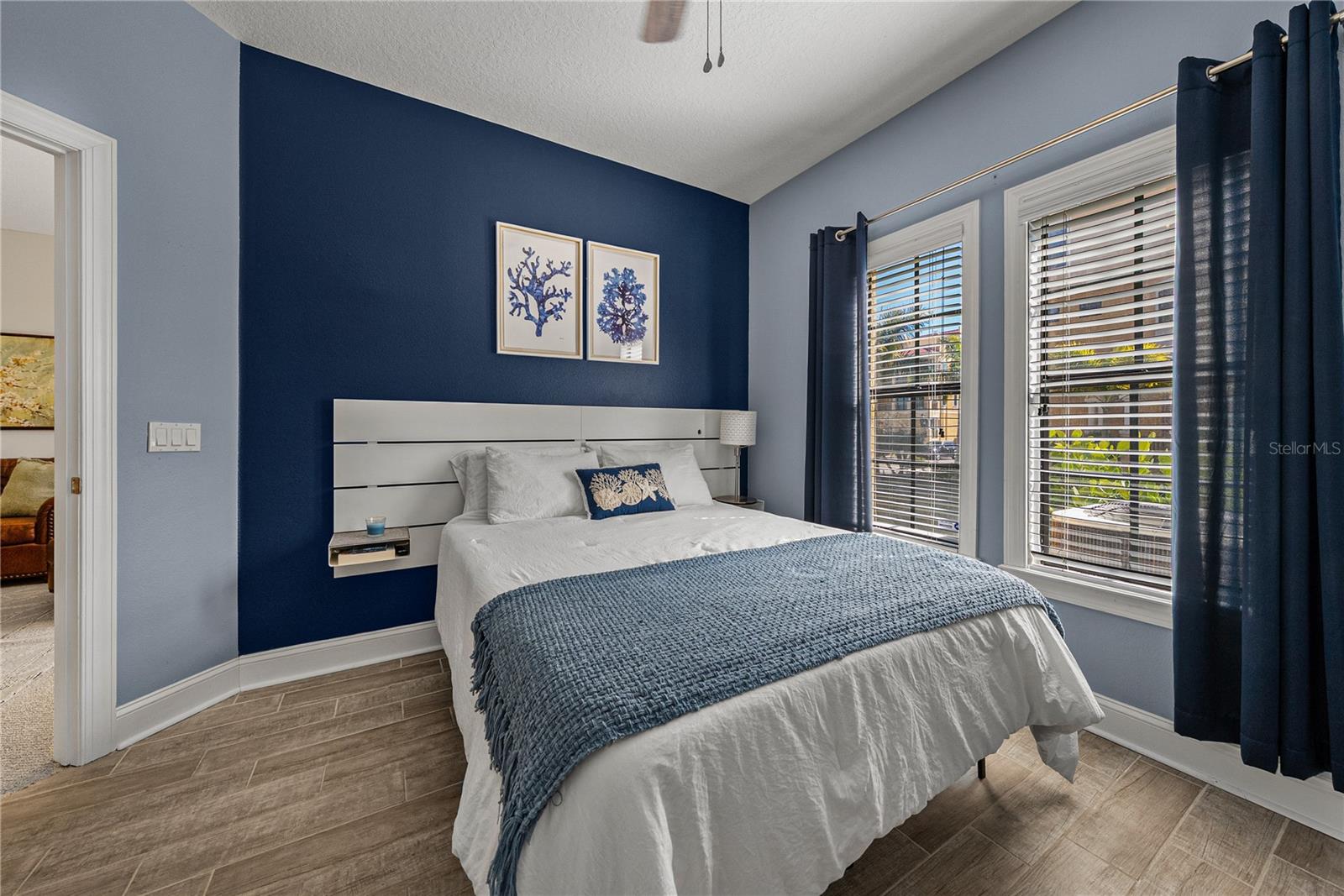 Image 25 of 100 For 6411 Mayra Shores Lane