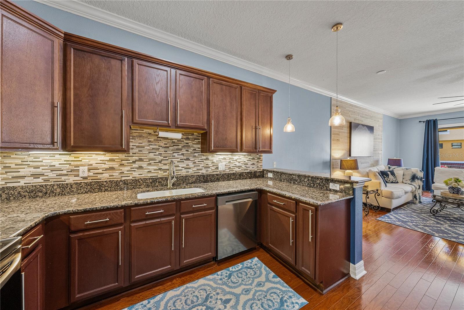 Image 36 of 100 For 6411 Mayra Shores Lane