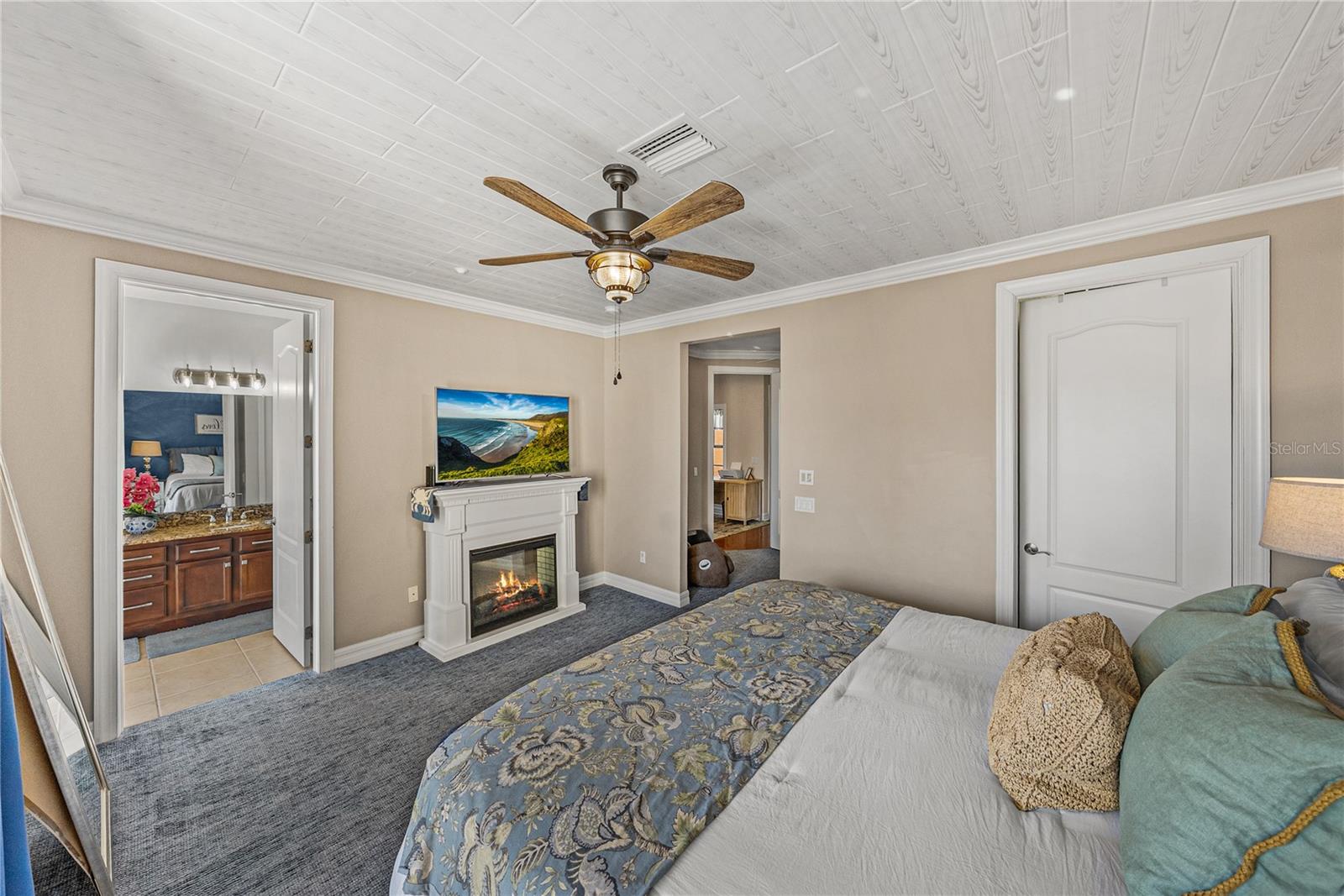 Image 56 of 100 For 6411 Mayra Shores Lane