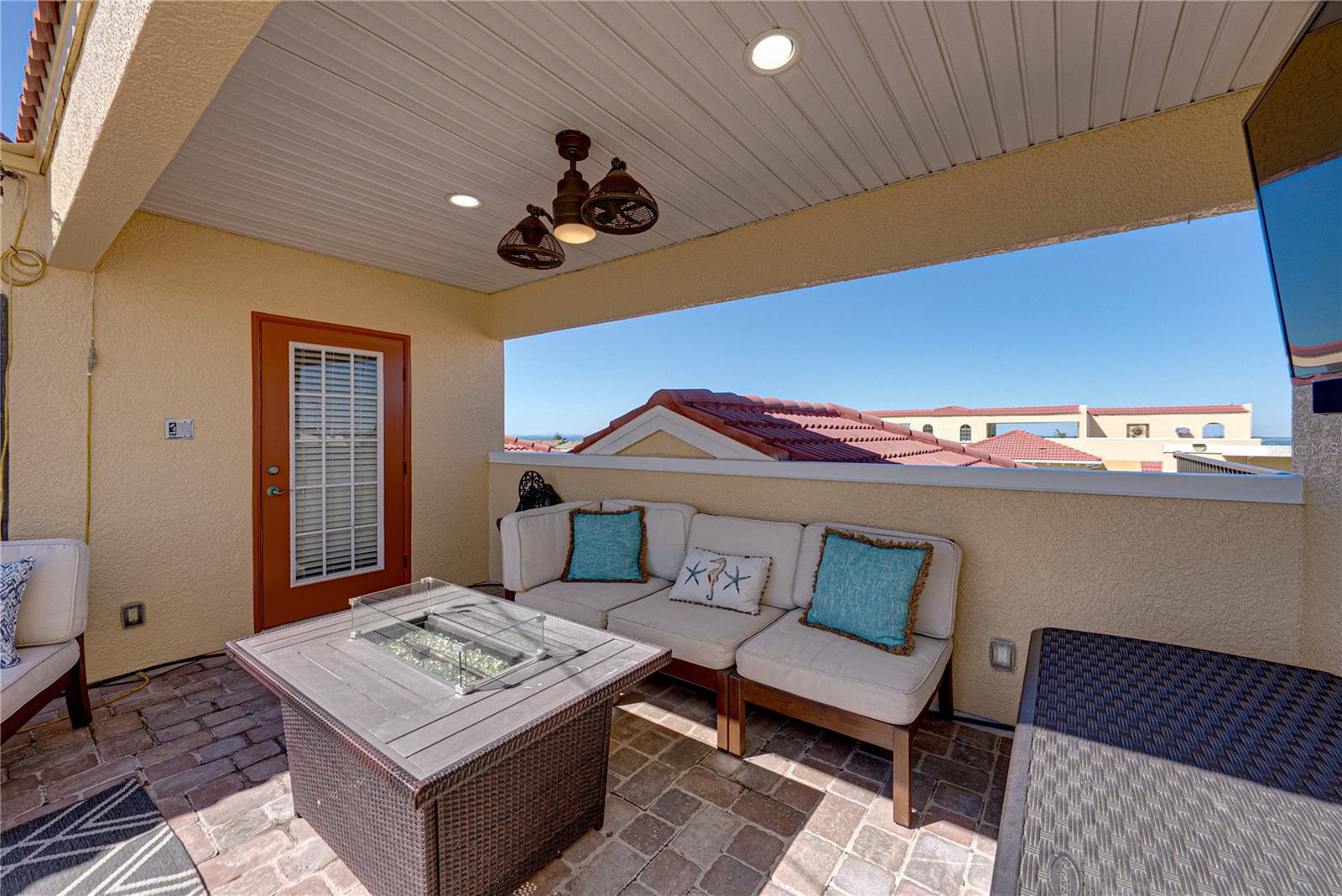 Image 65 of 100 For 6411 Mayra Shores Lane