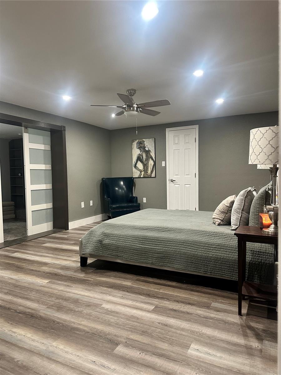 Image 13 of 28 For 12922 Post Road