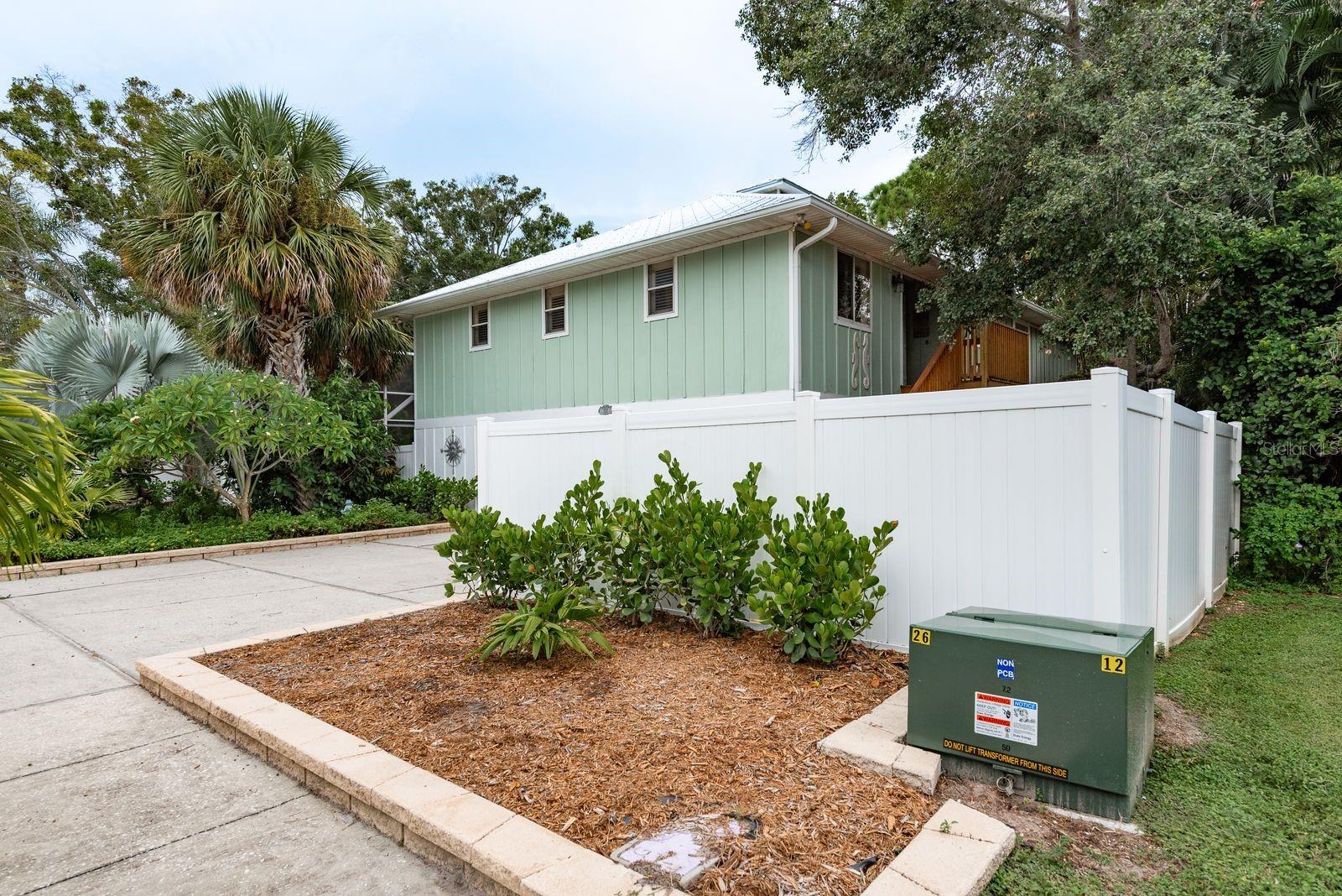 Image 3 of 70 For 737 Ohio Avenue