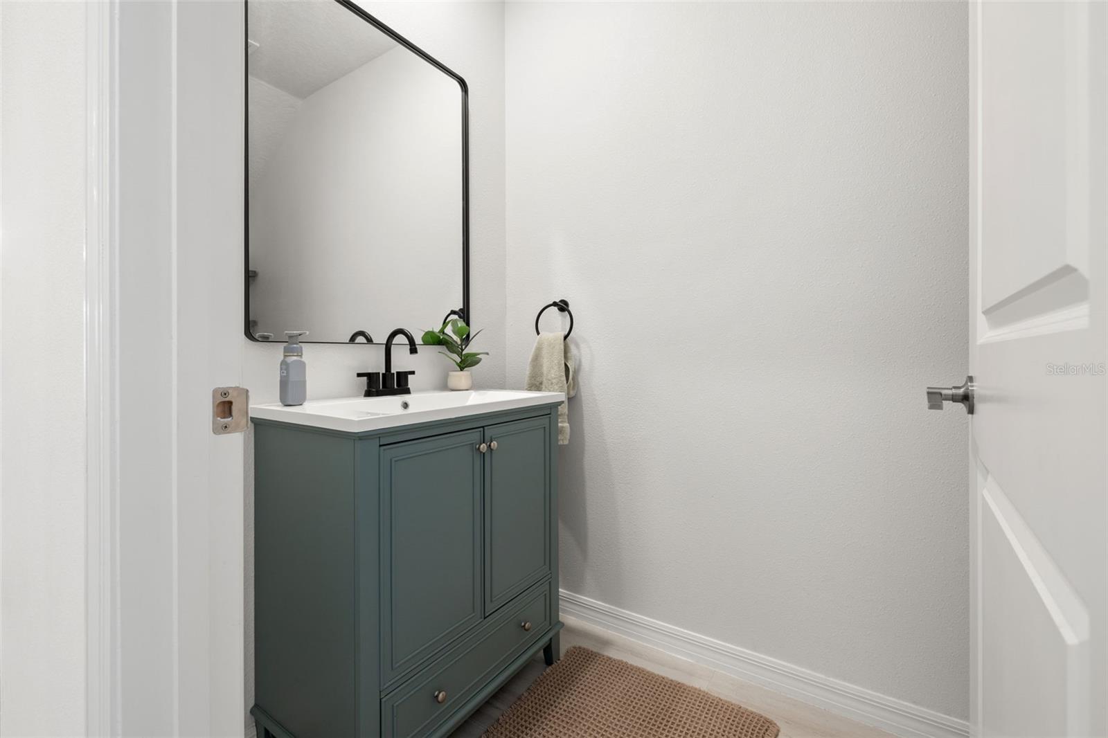 Image 14 of 48 For 22312 Pleasant Morning Drive