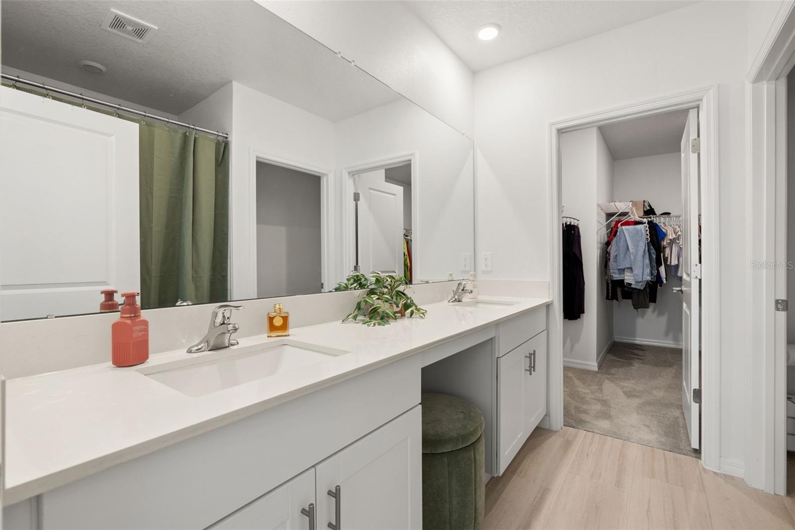 Image 17 of 48 For 22312 Pleasant Morning Drive