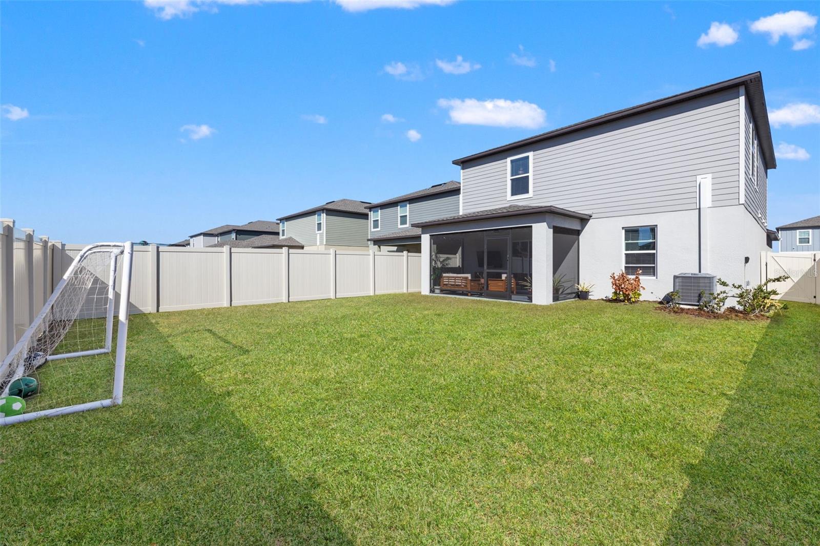 Image 36 of 48 For 22312 Pleasant Morning Drive