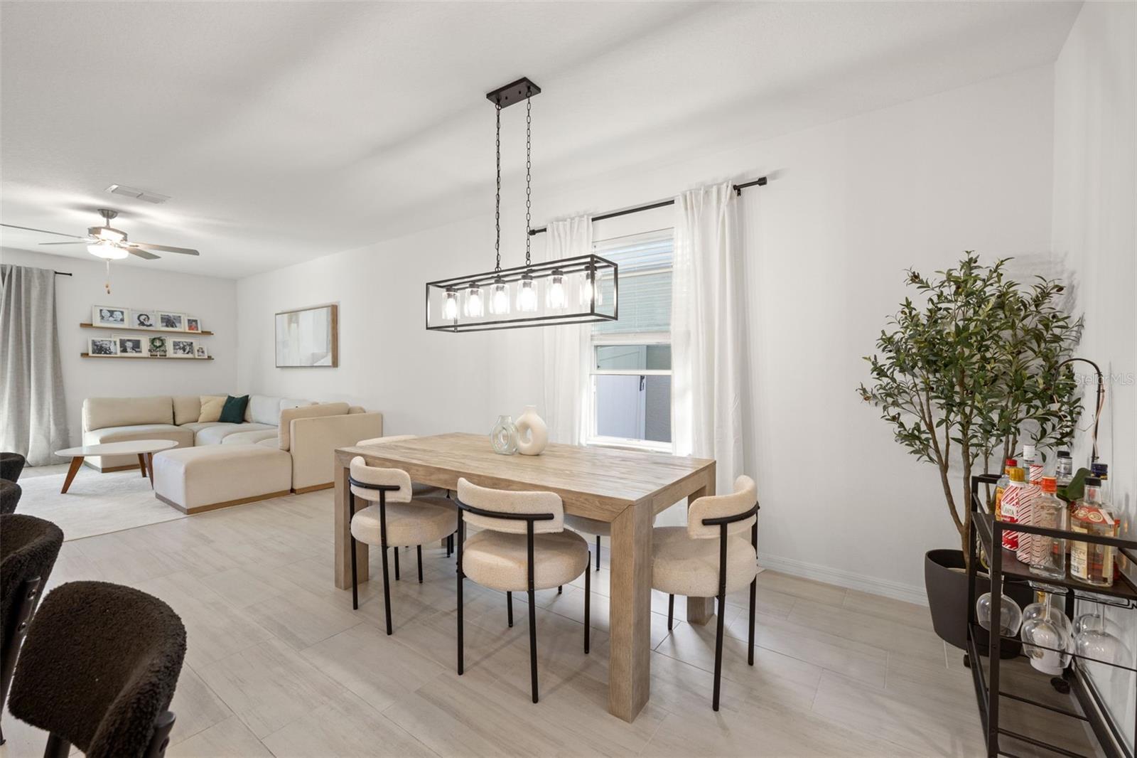 Image 4 of 48 For 22312 Pleasant Morning Drive