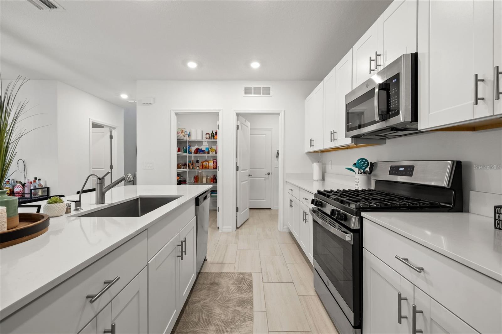 Image 7 of 48 For 22312 Pleasant Morning Drive