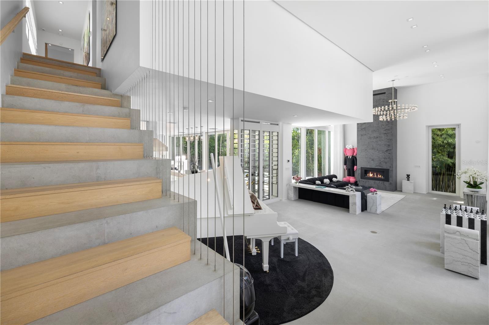 Listing photo id 39 for 4433 Bay Road