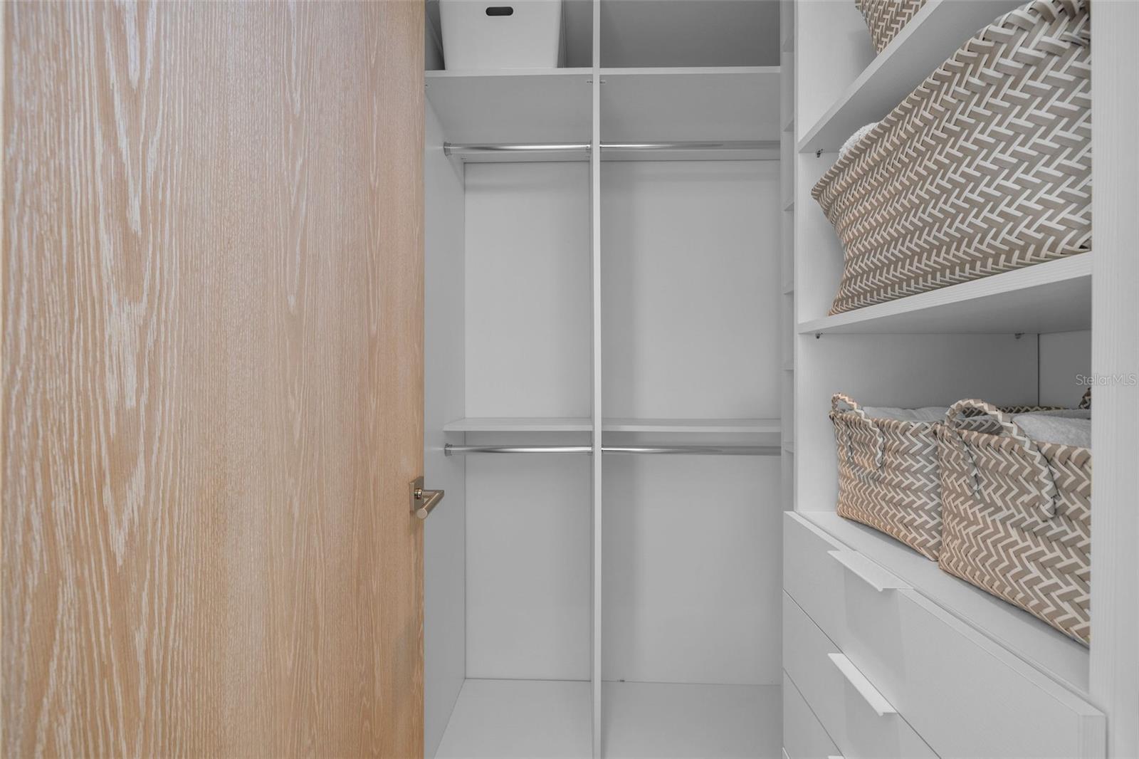 Listing photo id 45 for 4433 Bay Road