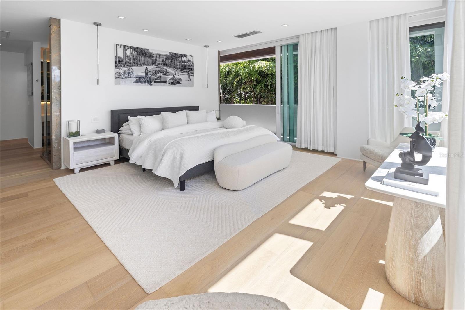 Listing photo id 55 for 4433 Bay Road