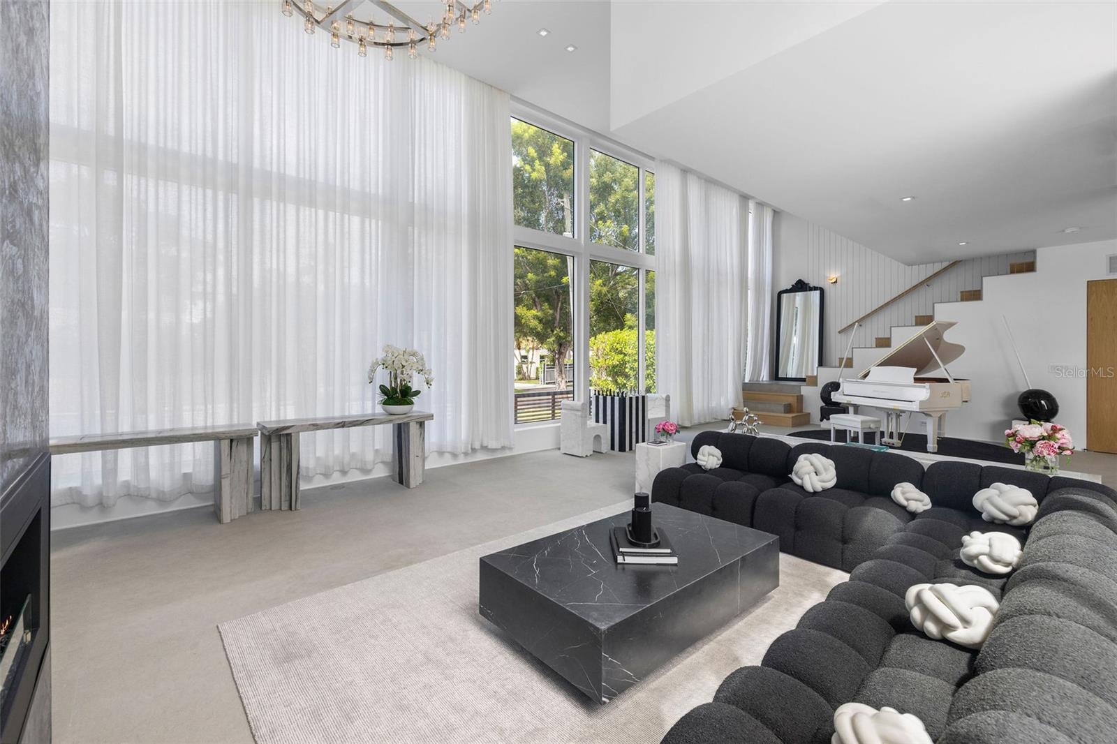 Listing photo id 6 for 4433 Bay Road