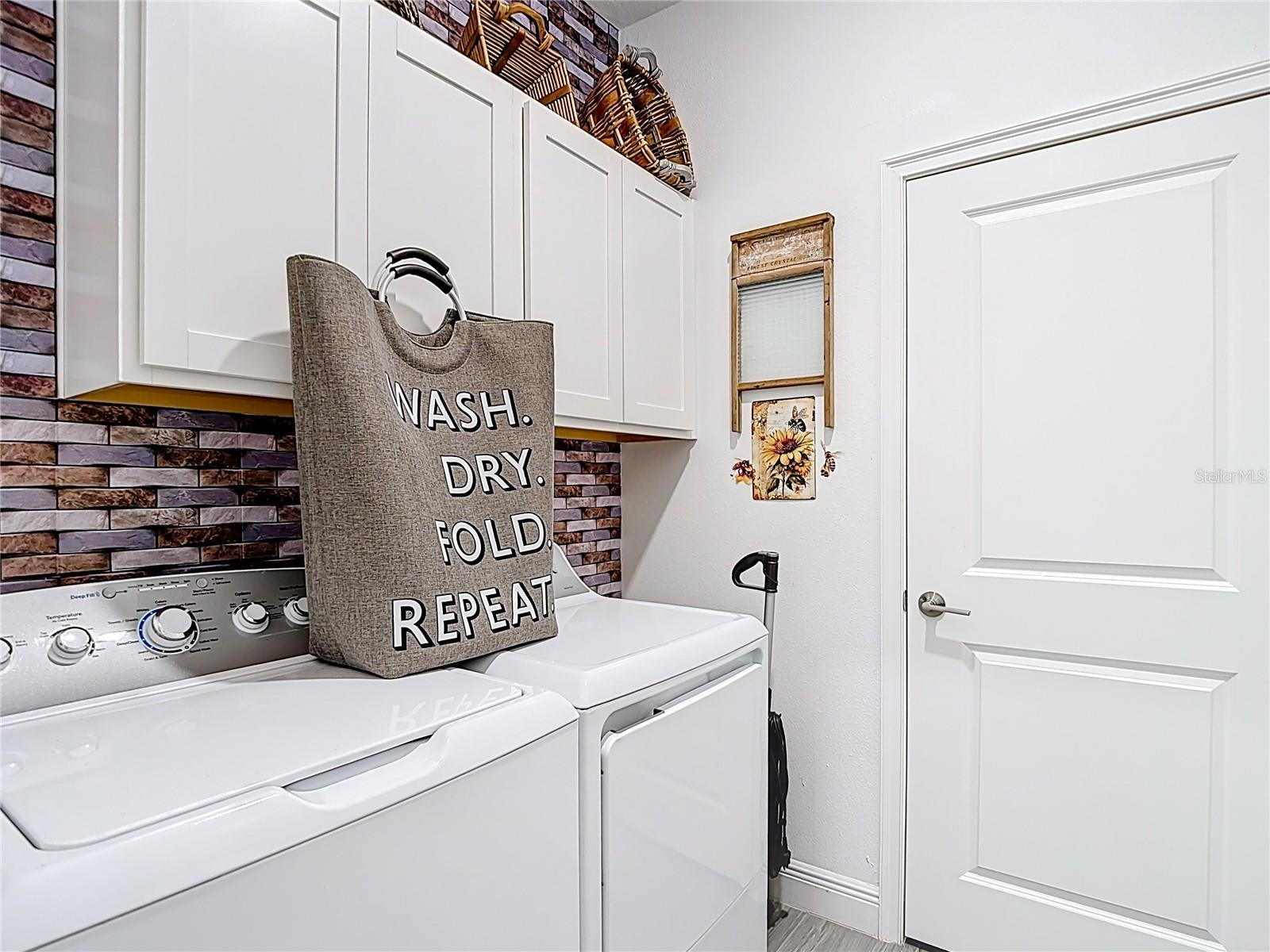 Image 62 of 82 For 10021 Campanula Court