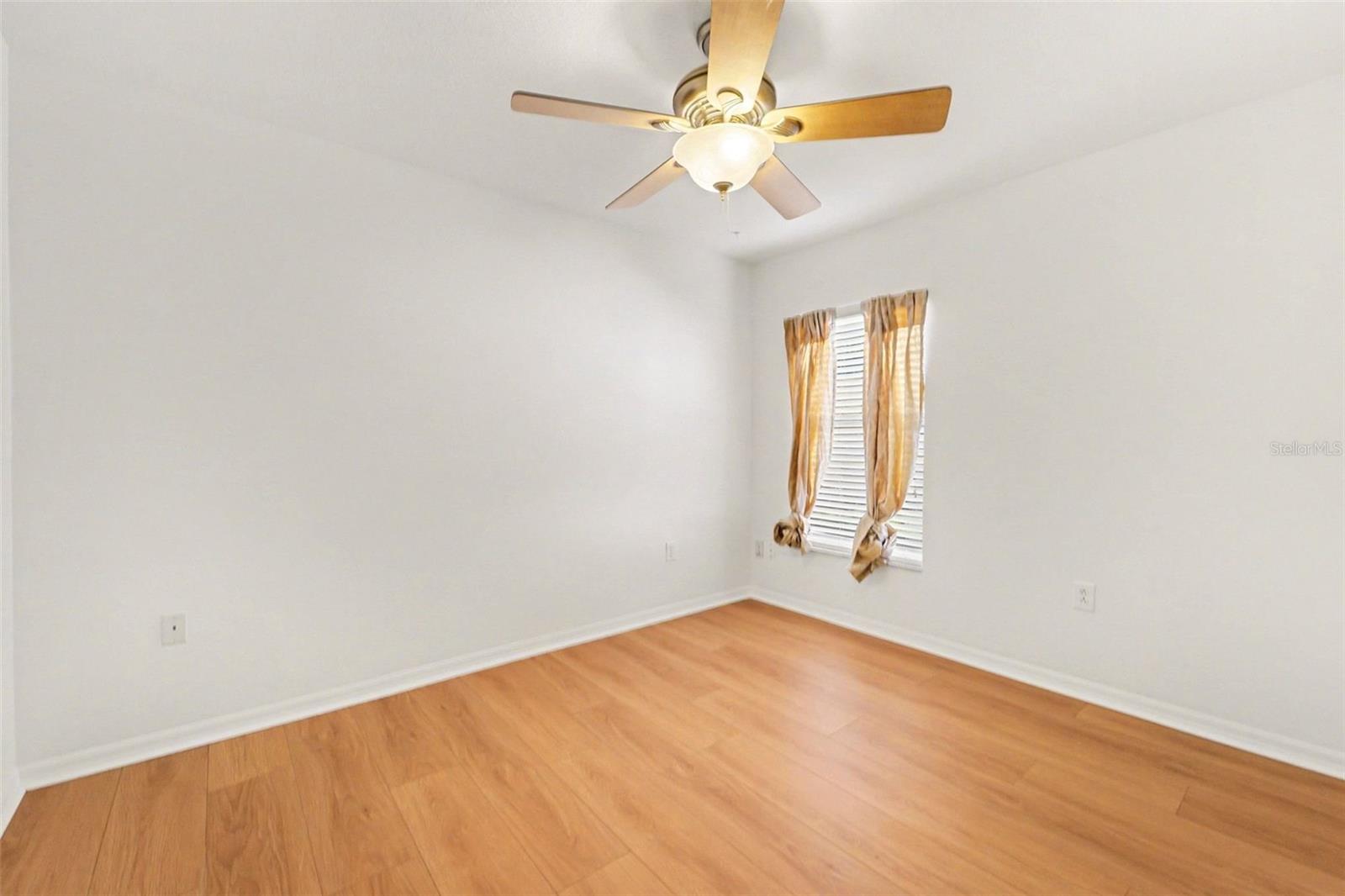 Image 21 of 57 For 18048 Arbor Crest Drive