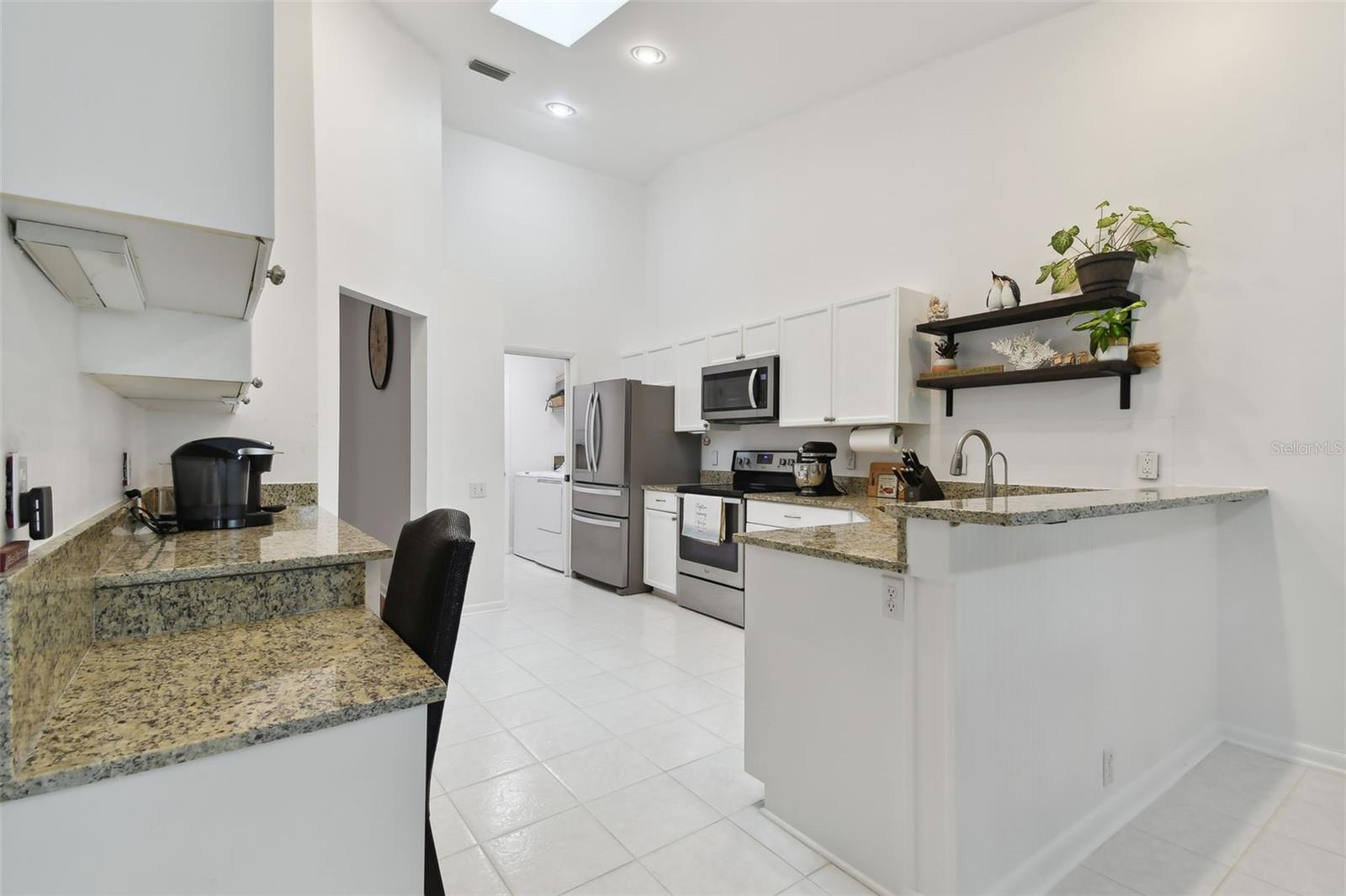 Image 10 of 31 For 4327 Murfield Drive E