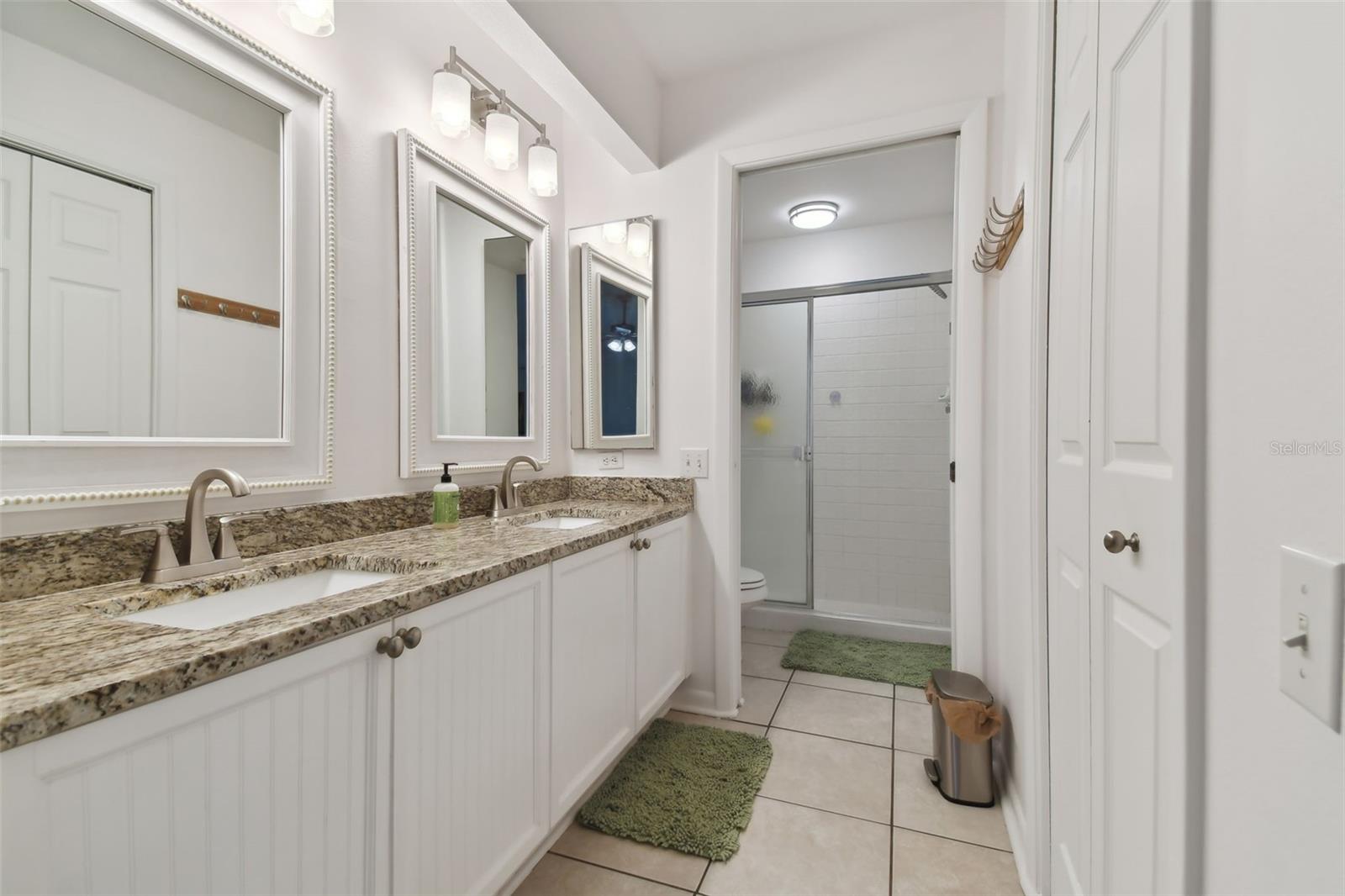 Image 16 of 31 For 4327 Murfield Drive E