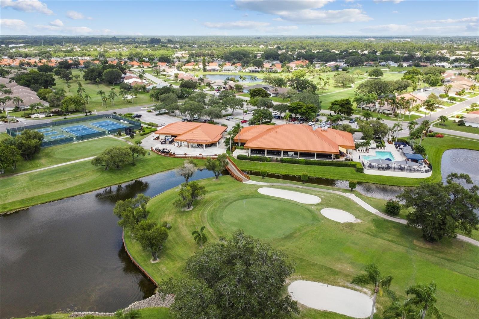 Image 26 of 31 For 4327 Murfield Drive E