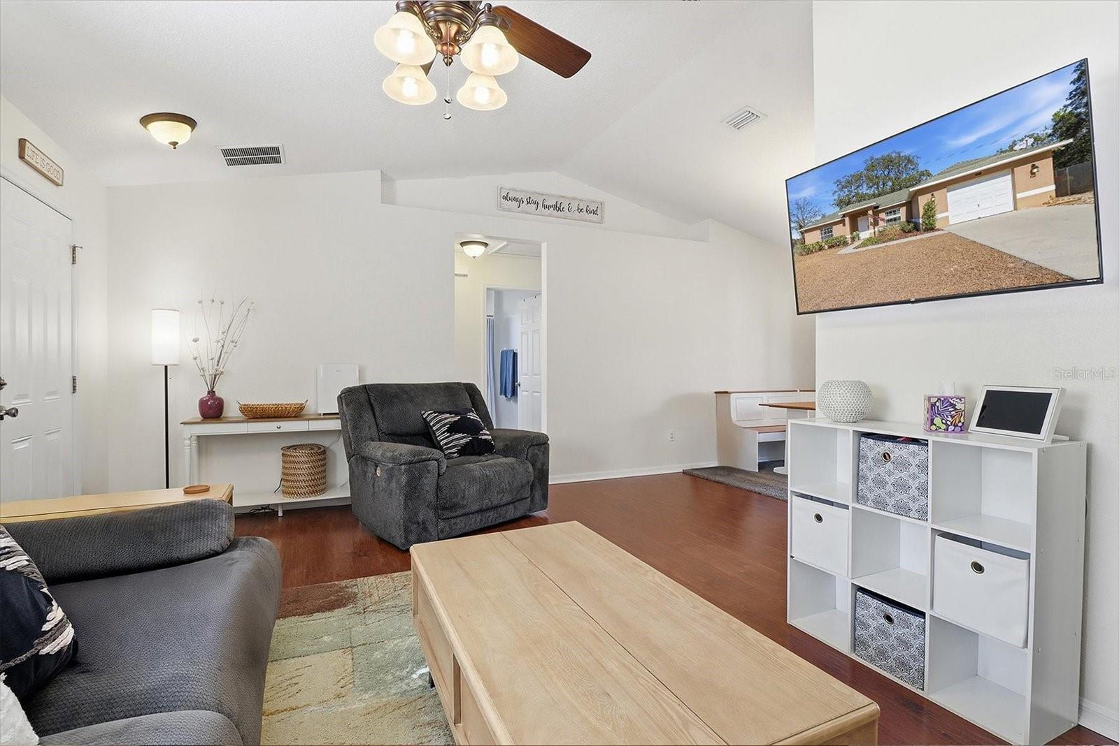 Image 15 of 50 For 2745 Redgate Drive