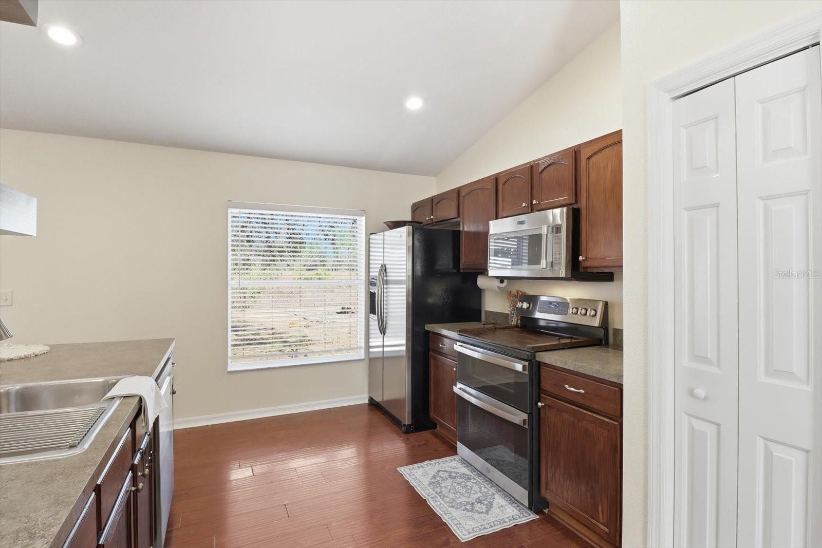 Image 21 of 50 For 2745 Redgate Drive