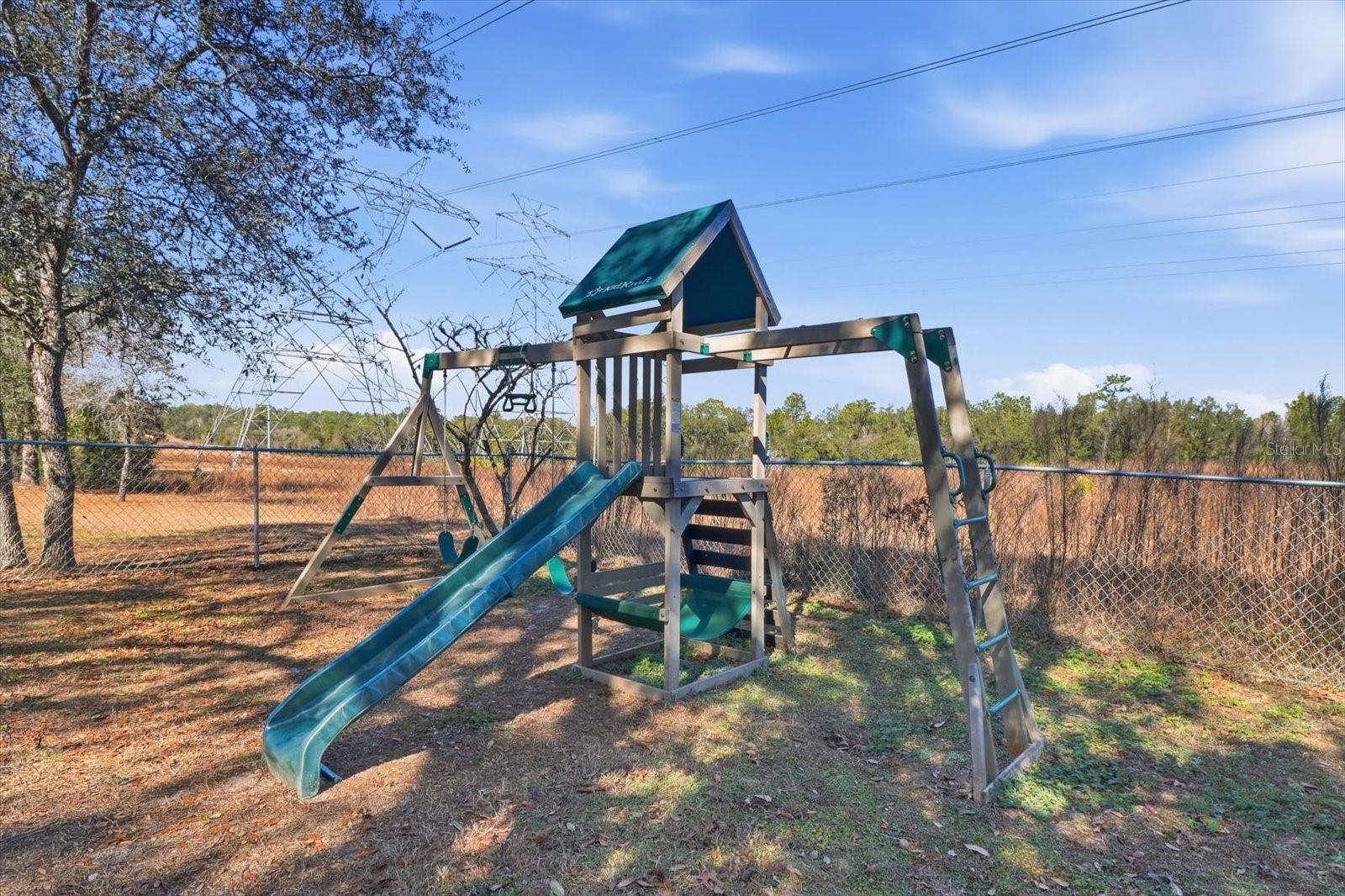 Image 43 of 50 For 2745 Redgate Drive