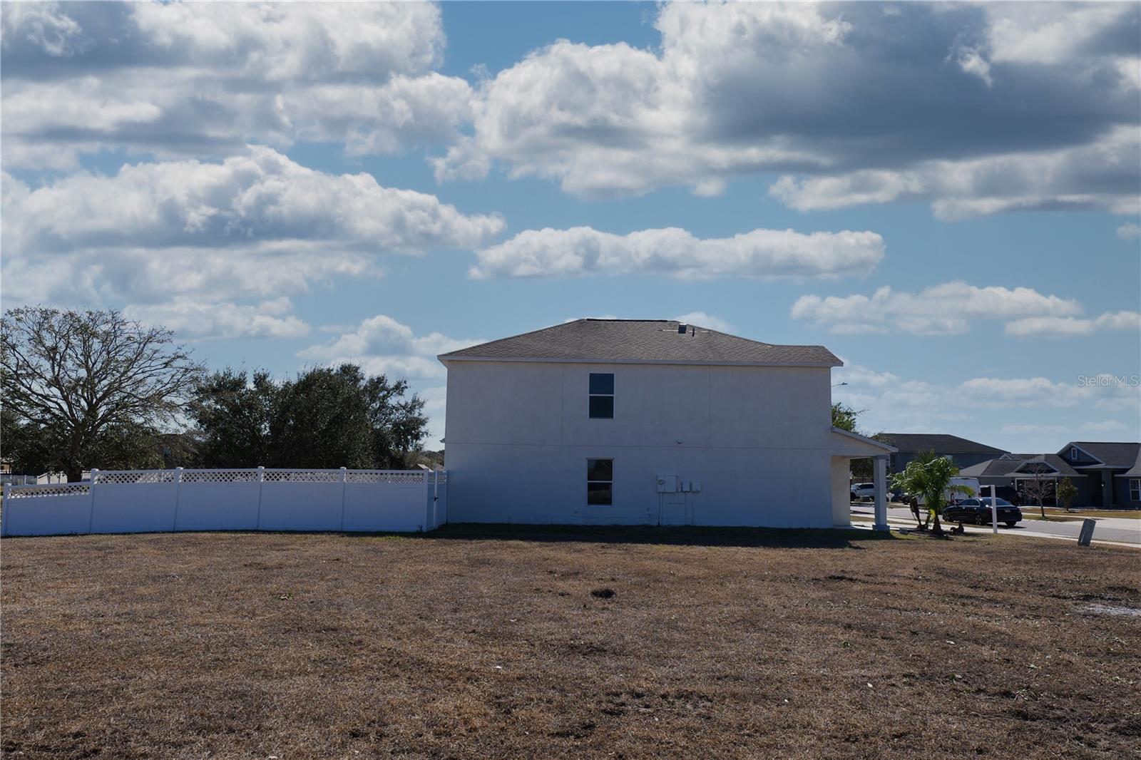 Image 4 of 22 For 706 Brenton Leaf Drive