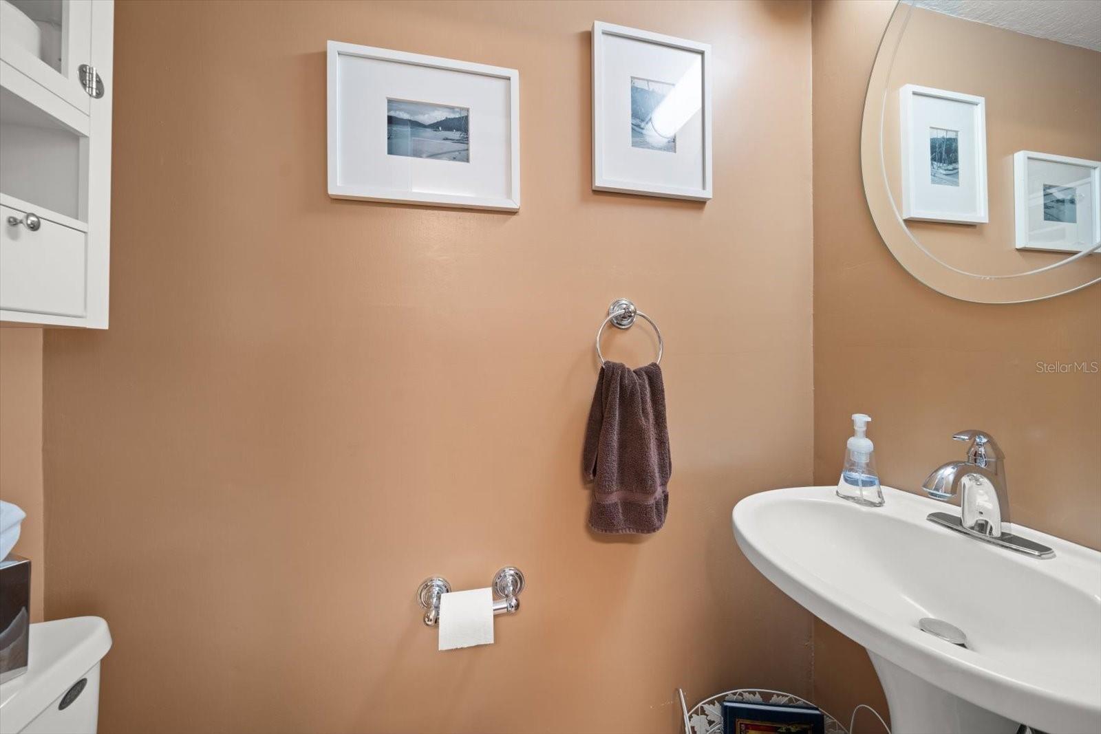 Image 17 of 44 For 856 Wisconsin Avenue