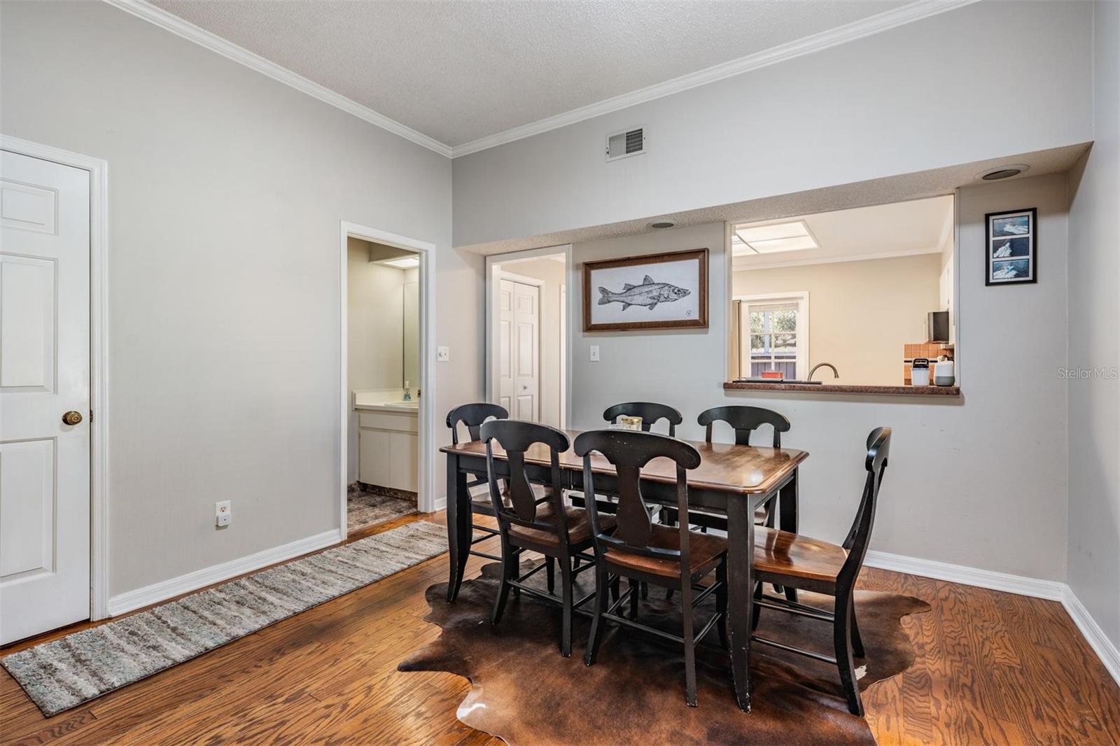 Image 8 of 19 For 3819 Horatio Street B-10