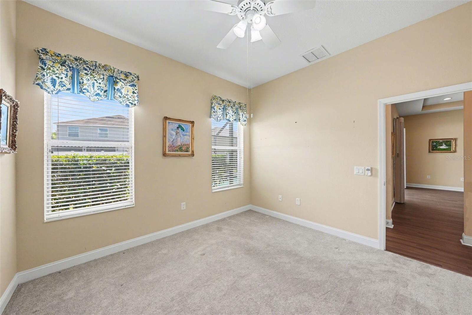 Listing photo id 26 for 20153 Oakflower Avenue