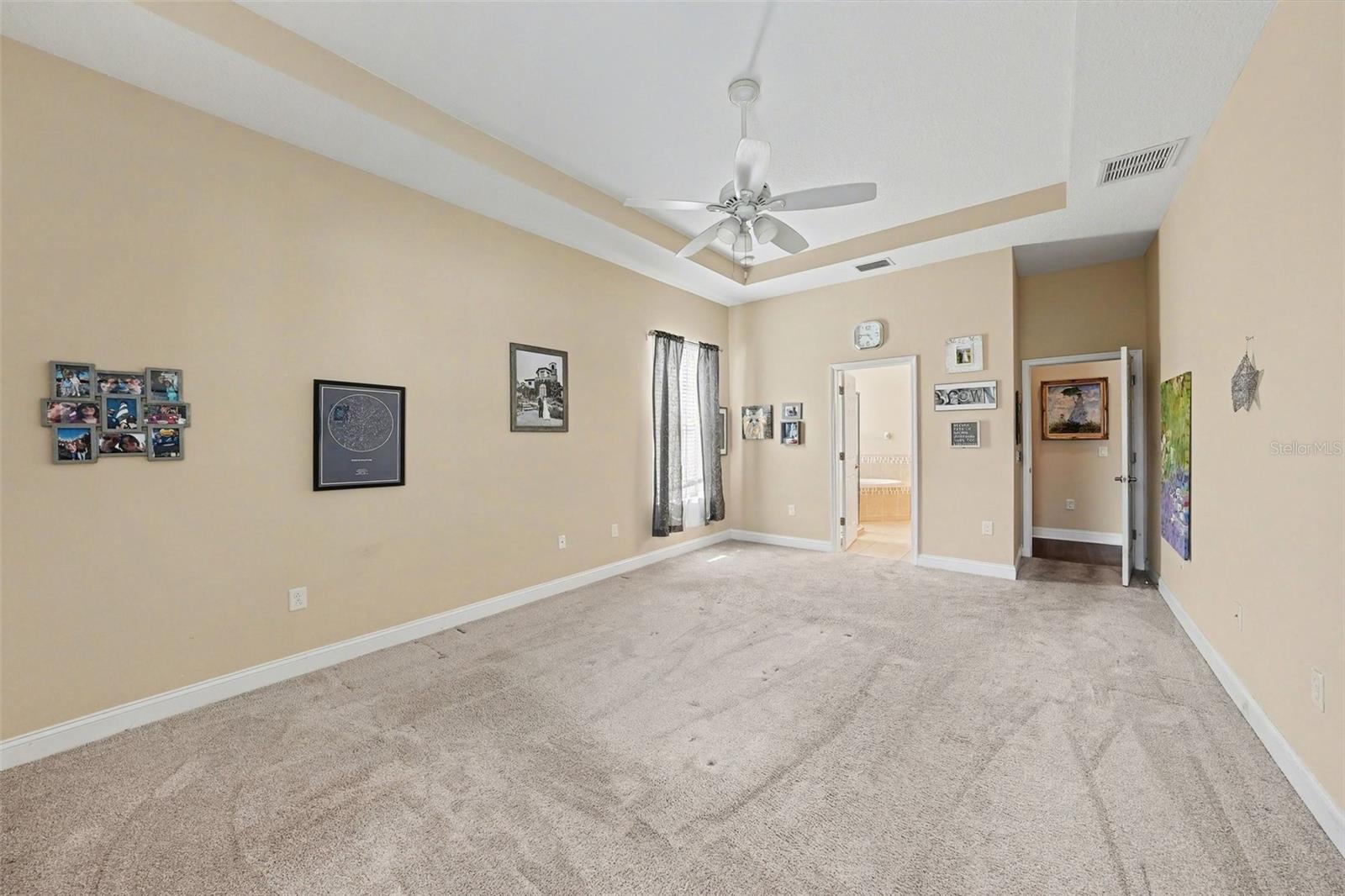 Listing photo id 28 for 20153 Oakflower Avenue