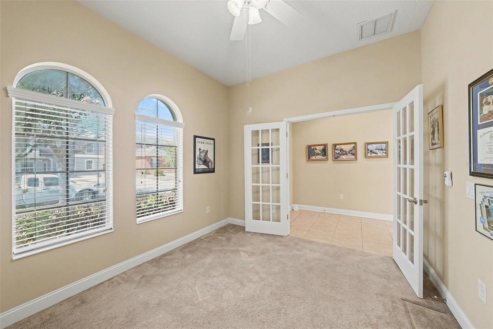 Listing photo id 6 for 20153 Oakflower Avenue