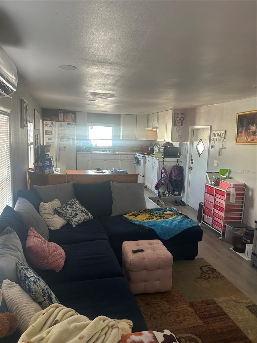 Image 7 of 13 For 9633 Norm Street