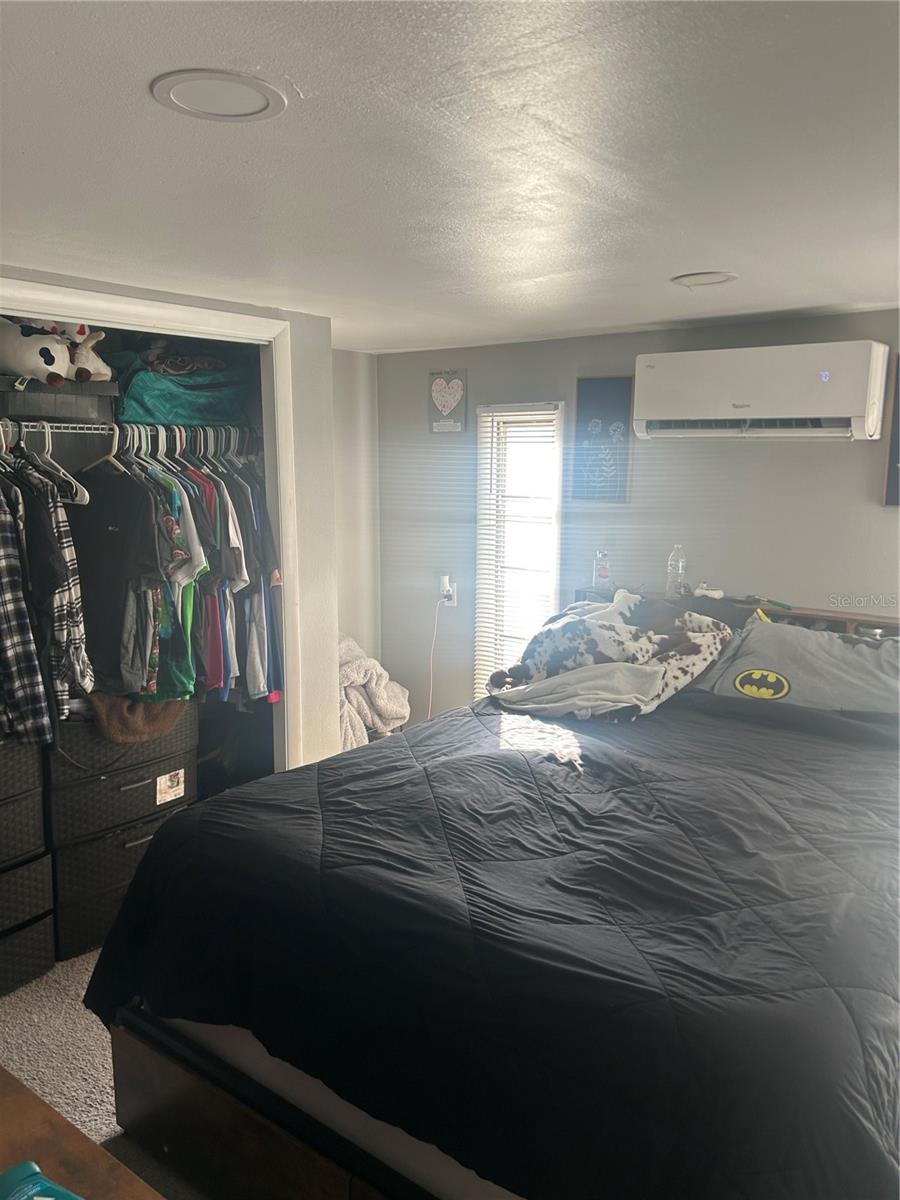 Image 9 of 13 For 9633 Norm Street