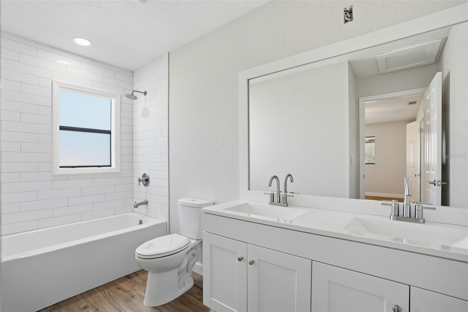 Image 15 of 30 For 3482 Ambassador Avenue