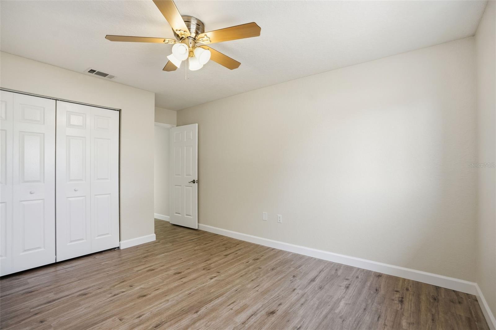 Image 21 of 30 For 3482 Ambassador Avenue