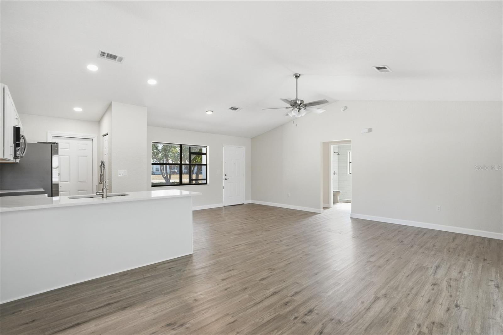 Image 3 of 30 For 3482 Ambassador Avenue