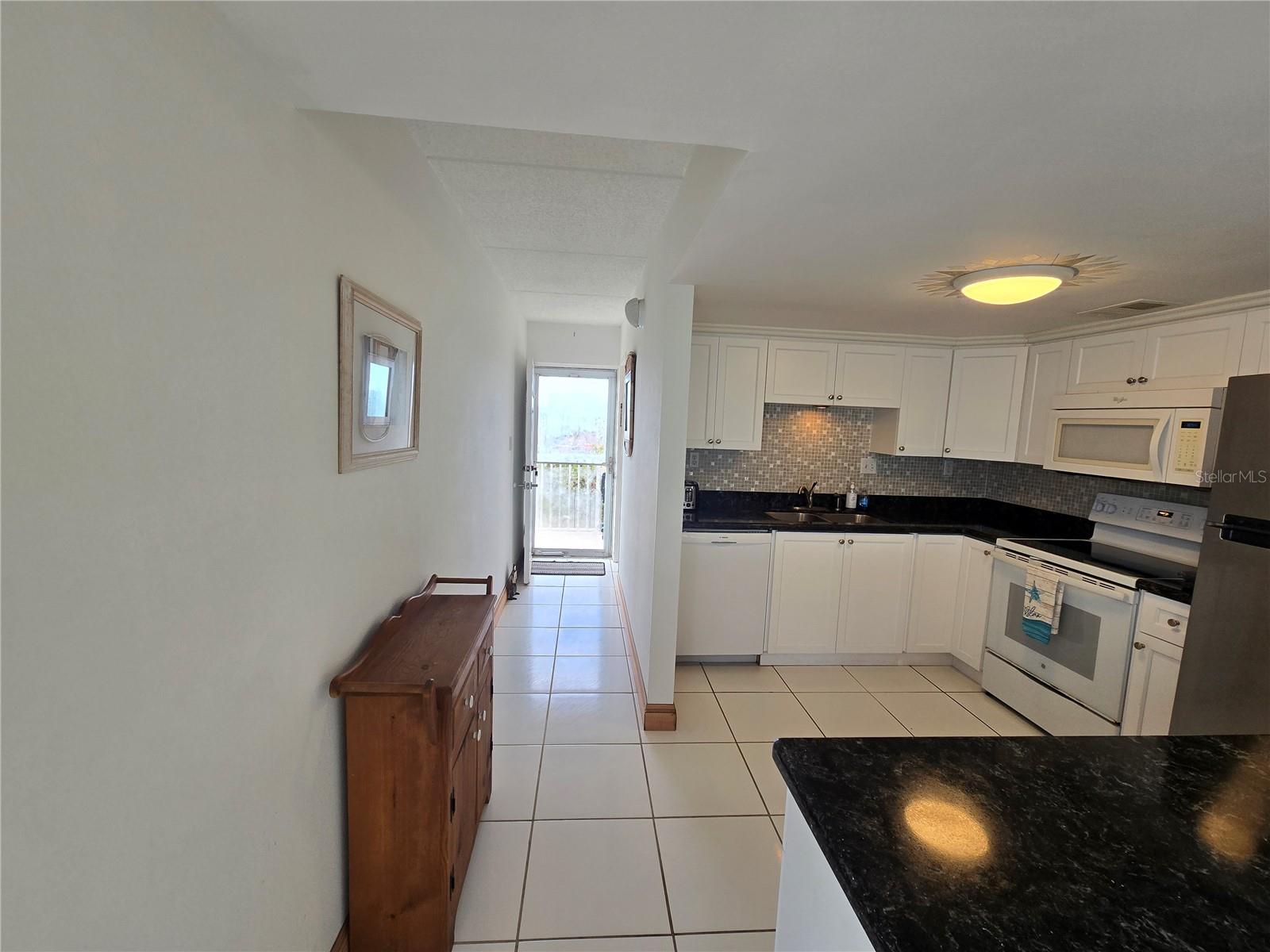 Image 10 of 36 For 4799 Atlantic Avenue 4080