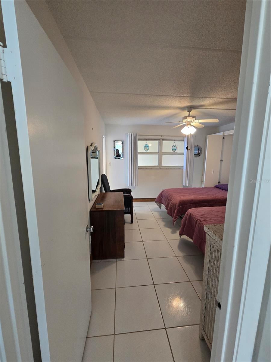 Image 13 of 36 For 4799 Atlantic Avenue 4080