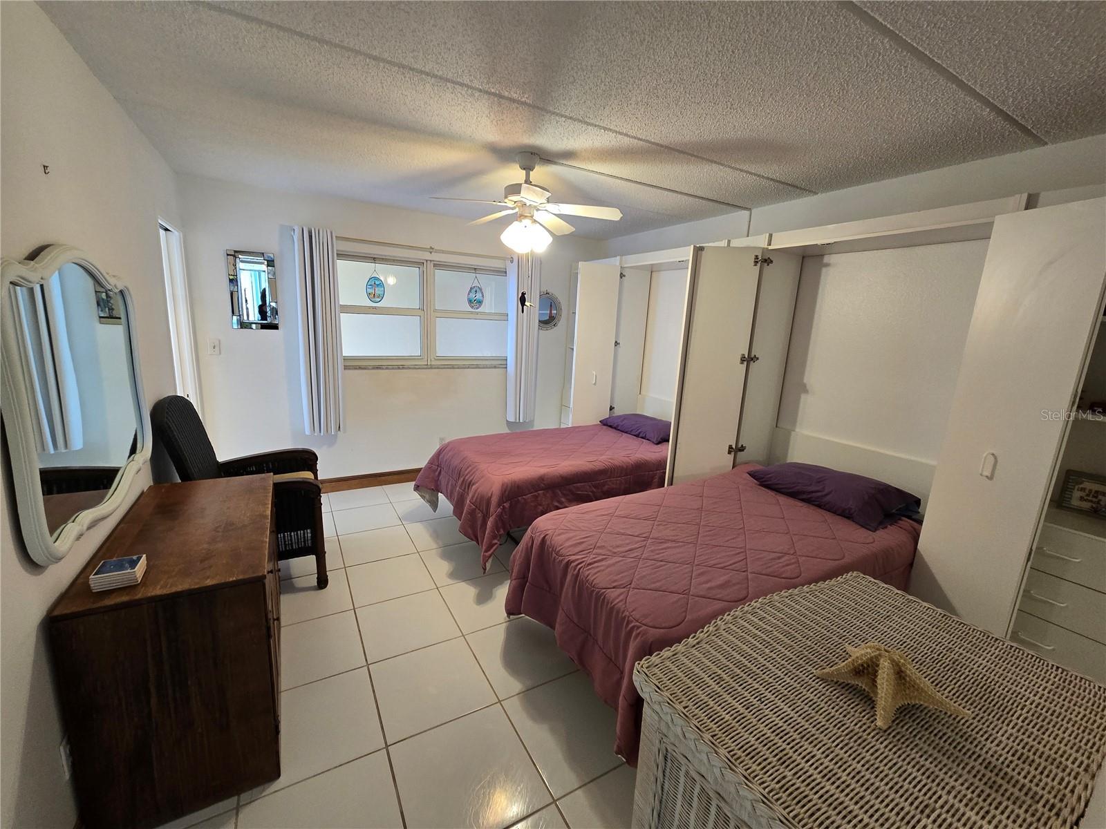 Image 23 of 36 For 4799 Atlantic Avenue 4080