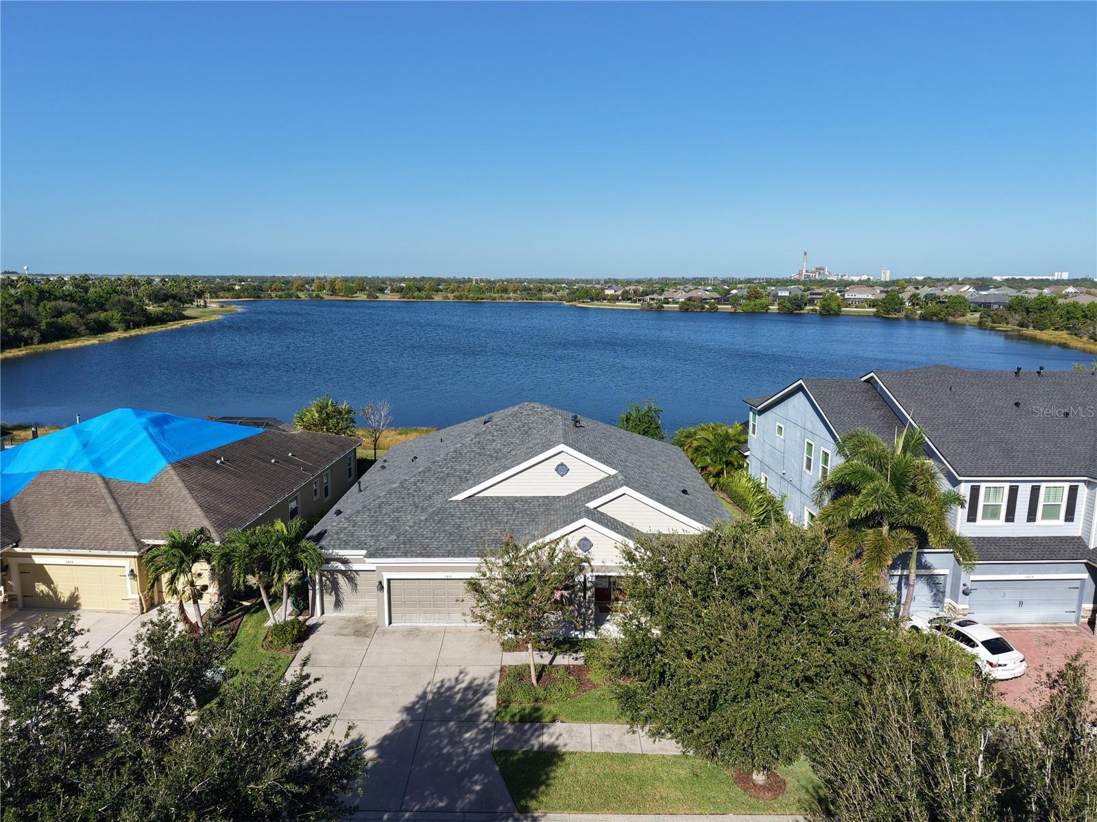 Listing photo id 14 for 6426 Tideline Drive