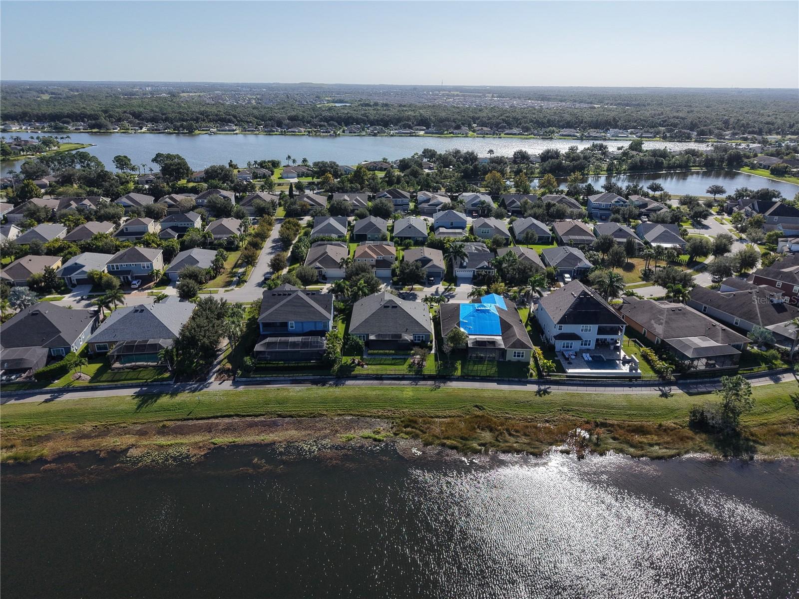 Listing photo id 18 for 6426 Tideline Drive