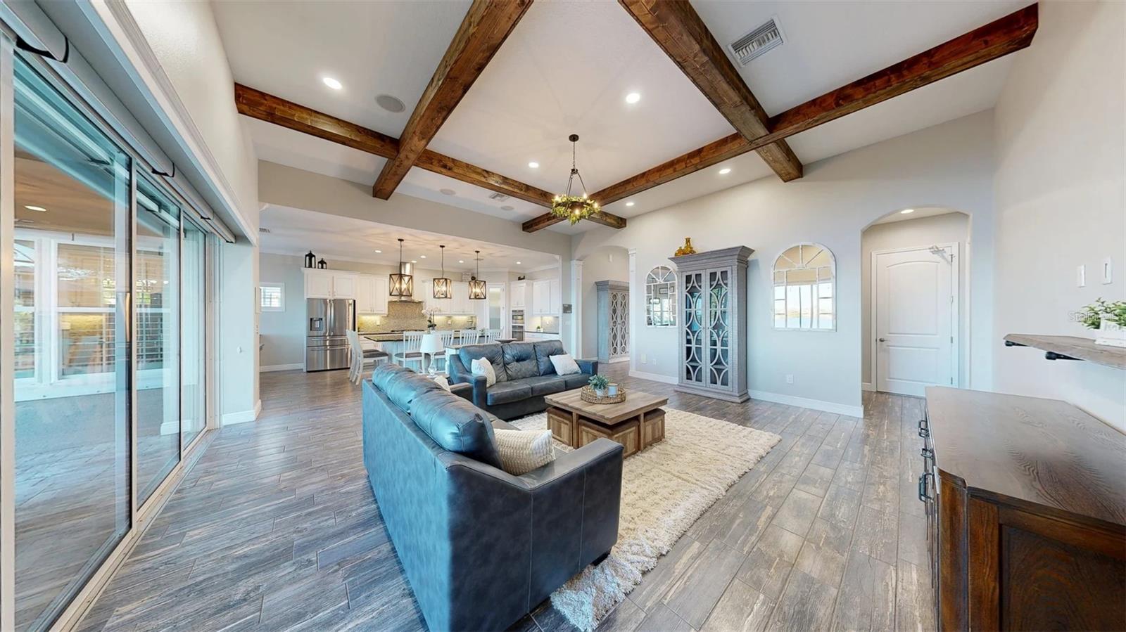 Listing photo id 24 for 6426 Tideline Drive