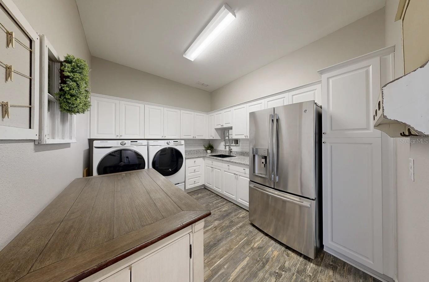 Listing photo id 43 for 6426 Tideline Drive