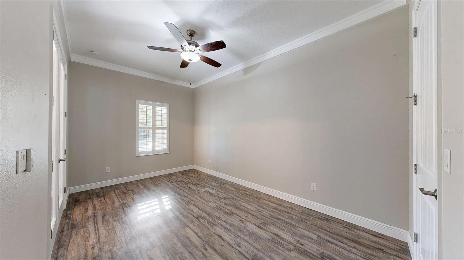 Listing photo id 55 for 6426 Tideline Drive