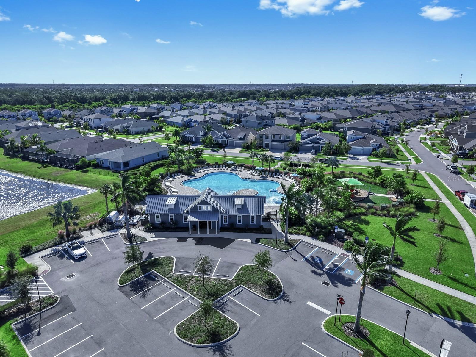 Listing photo id 76 for 6426 Tideline Drive