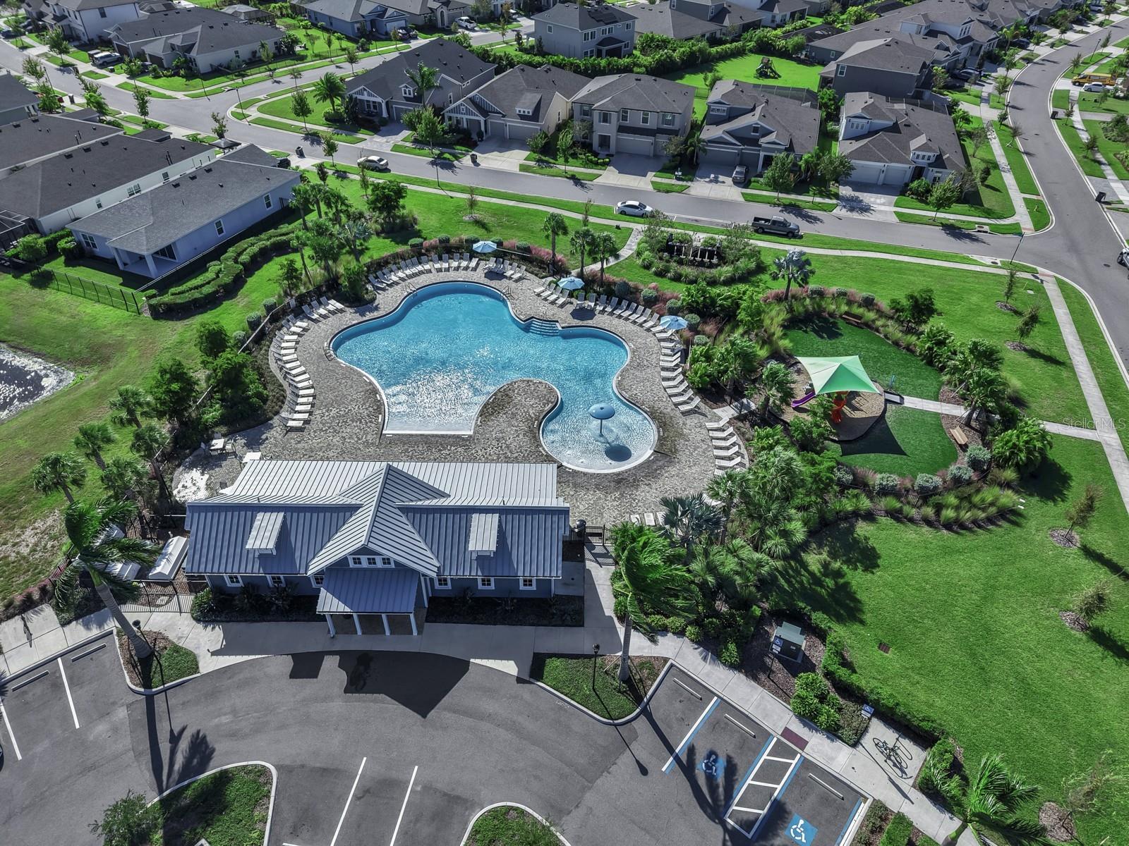 Listing photo id 78 for 6426 Tideline Drive