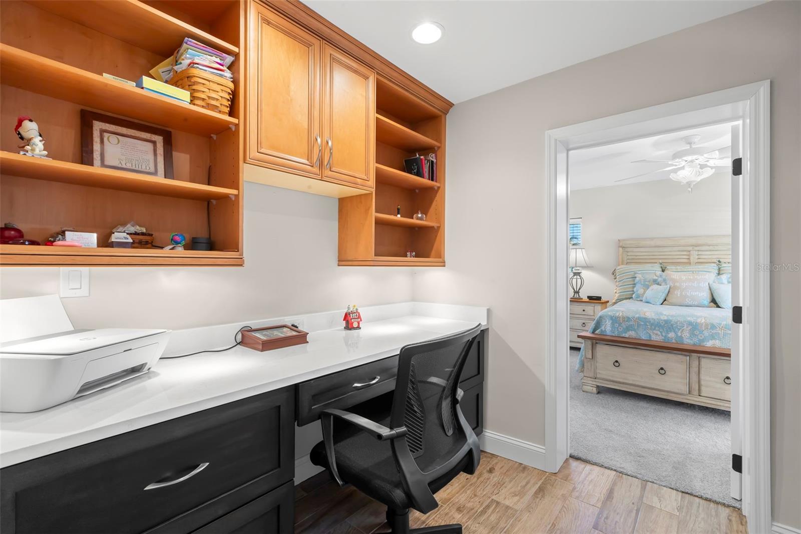 Image 37 of 67 For 2035 Hawaii Avenue Ne